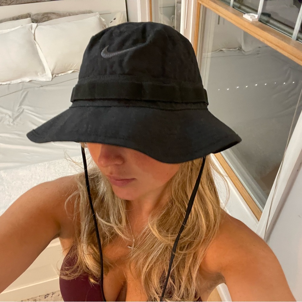 COPY - Nike bucket hat